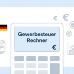 Abbildung eines schwarz-weißen Taschenrechners neben Symbolen für Geld, Wirtschaft und dem Namen des Artikels